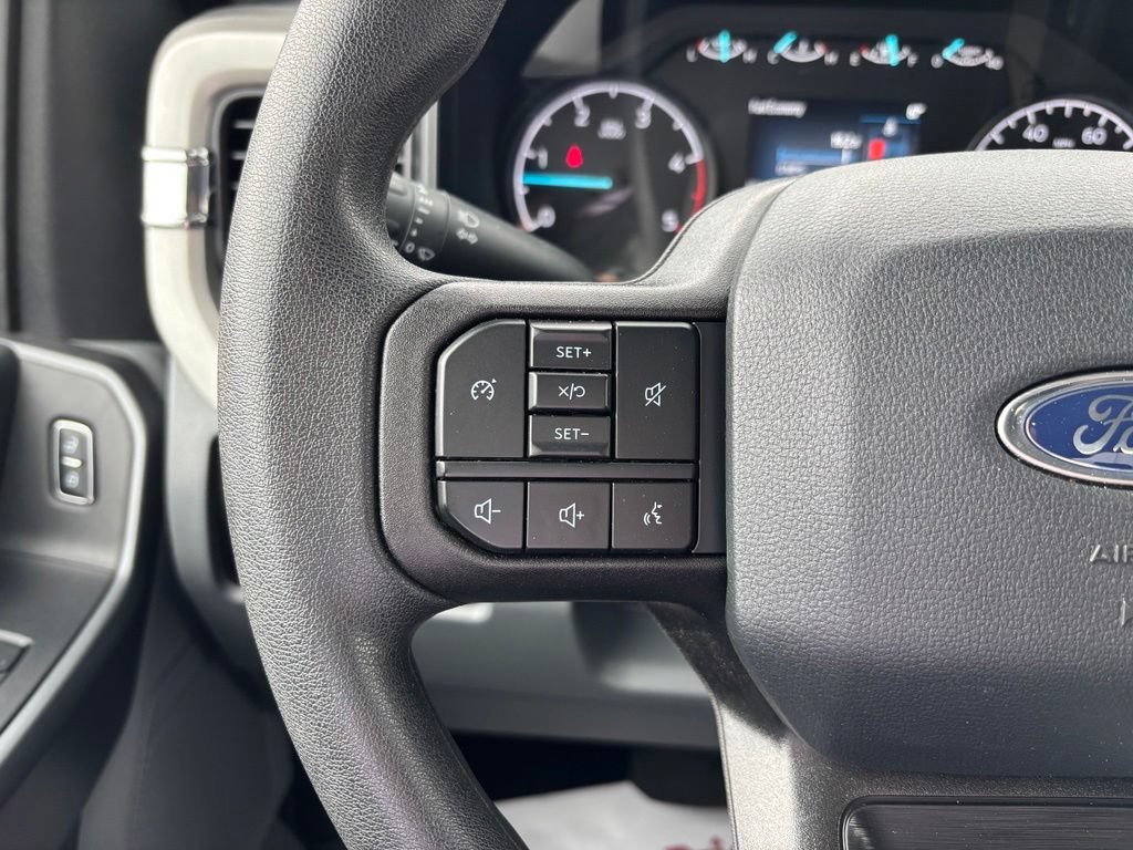 Used 2025 Ford F250 XLT AWD/4WD image 27
