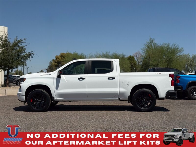 Used 2023 Chevrolet Silverado 1500 RST w/ Redline Edition AWD/4WD image 10