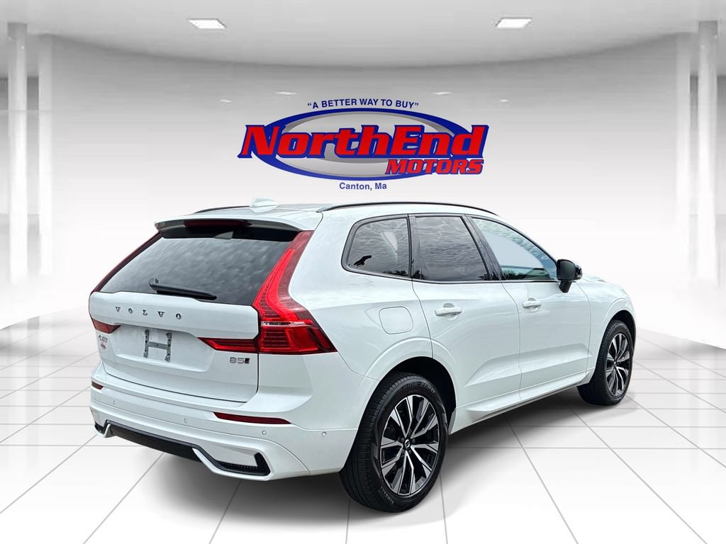 Used 2025 Volvo XC60 B5 Plus AWD/4WD image 7