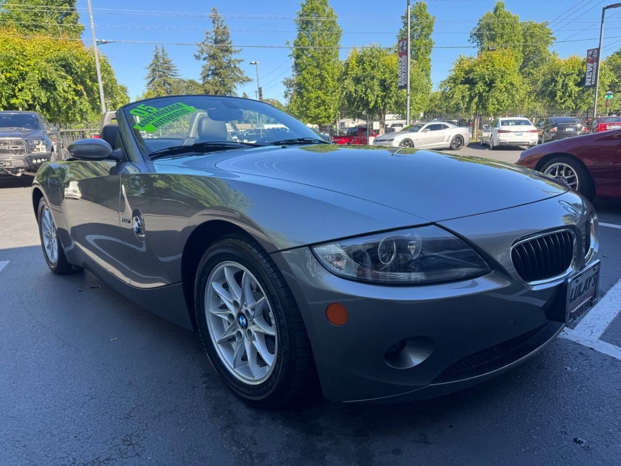 Used 2005 BMW Z4 2.5i RWD image 9