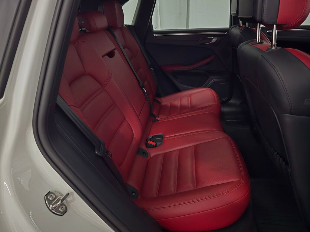 Used 2023 Porsche Macan GTS AWD/4WD image 23