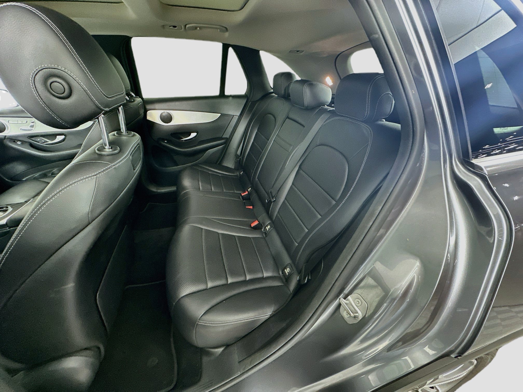 Used 2019 Mercedes-Benz GLC 300 image 29