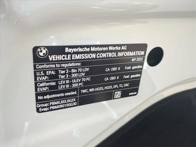 Used 2023 BMW 540i w/ Premium Package image 27