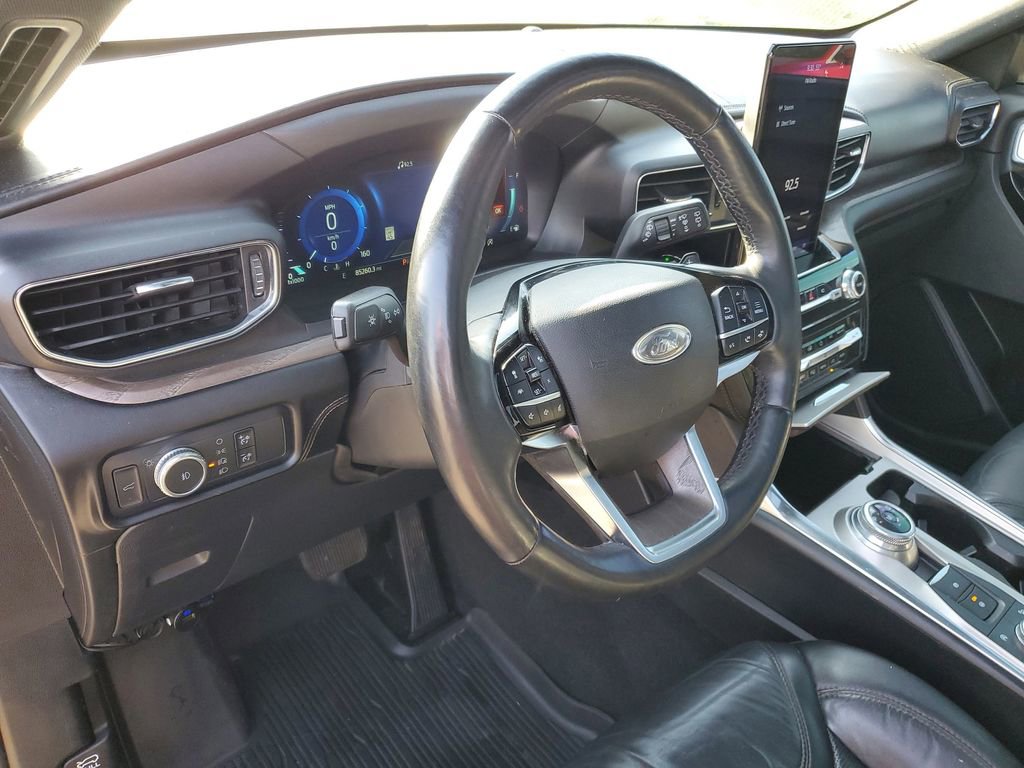 Used 2021 Ford Explorer Platinum AWD/4WD image 9