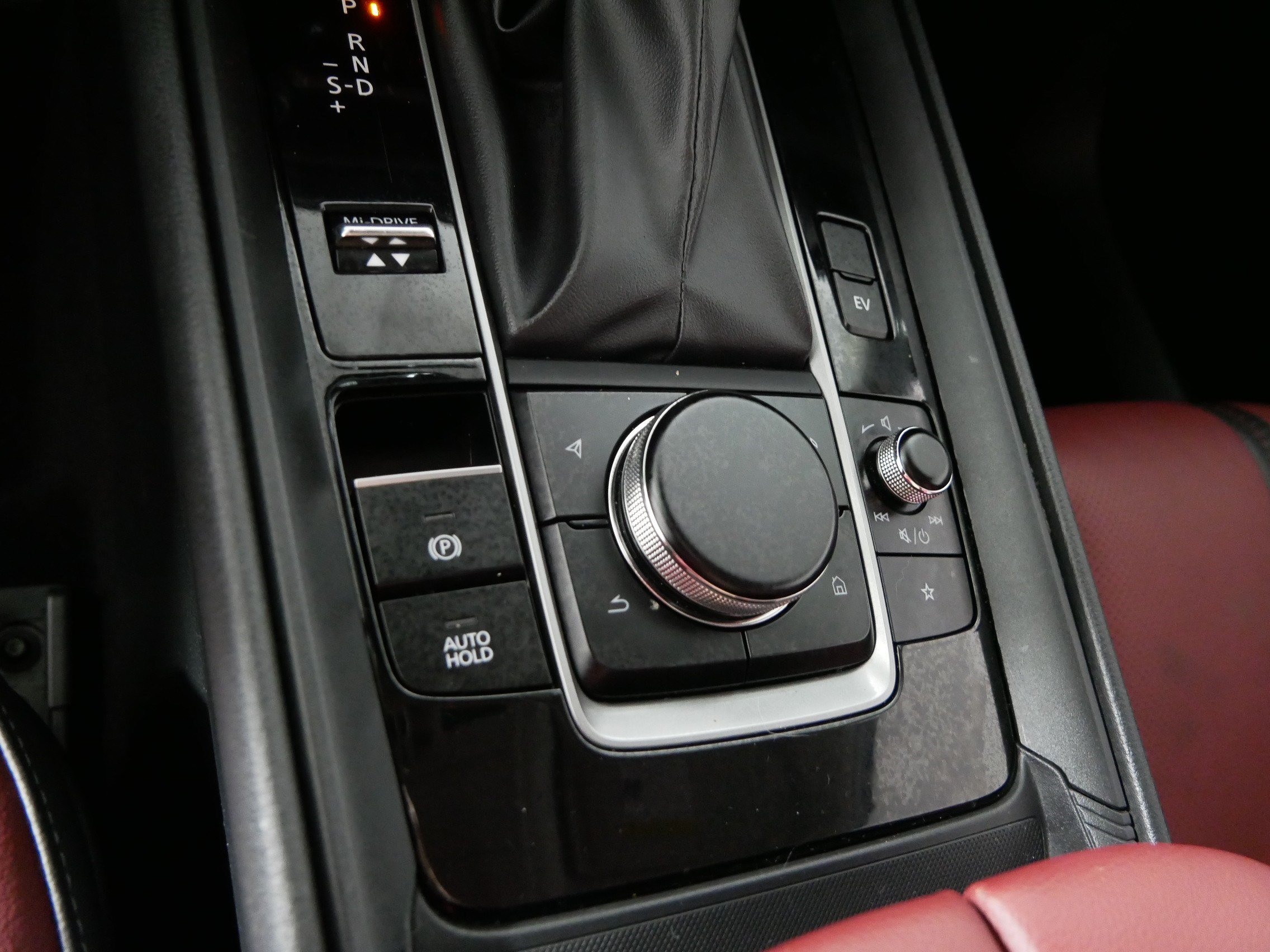 Used 2025 MAZDA CX-50 AWD 2.5 Hybrid w/ Premium Pkg image 30