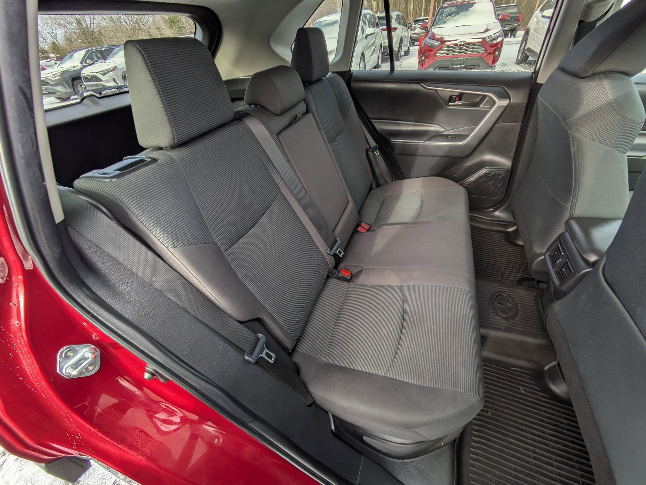 Used 2024 Toyota RAV4 LE image 19