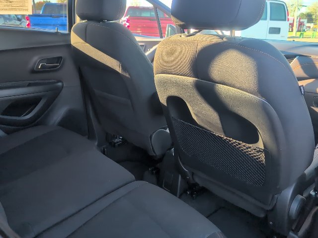 Used 2020 Chevrolet Trax LS w/ Tint and Cruise Package FWD image 36