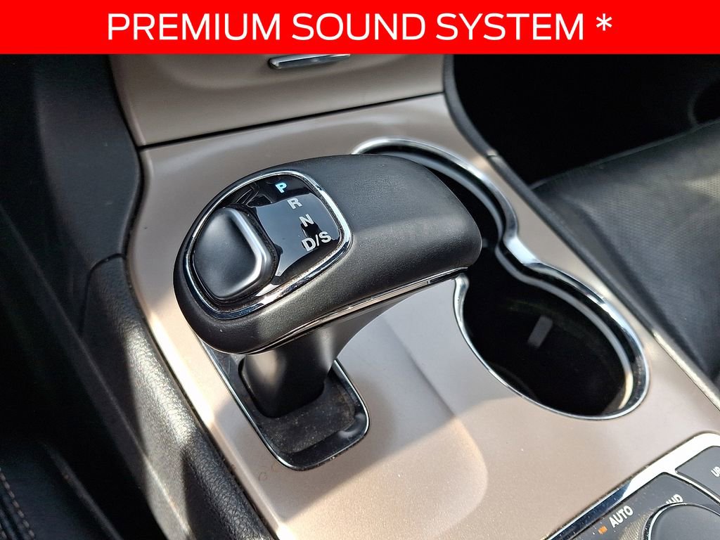 Used 2015 Jeep Grand Cherokee Overland image 16