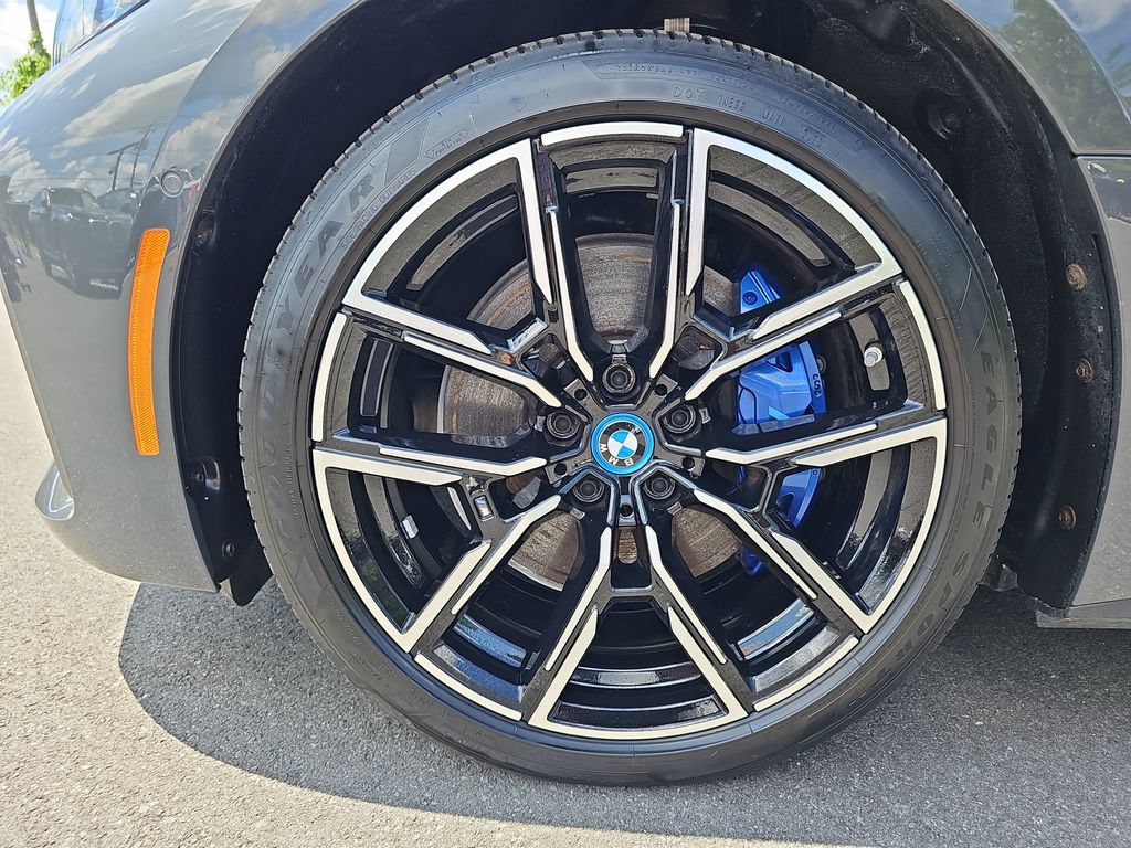 Used 2024 BMW i4 M50 AWD/4WD image 24