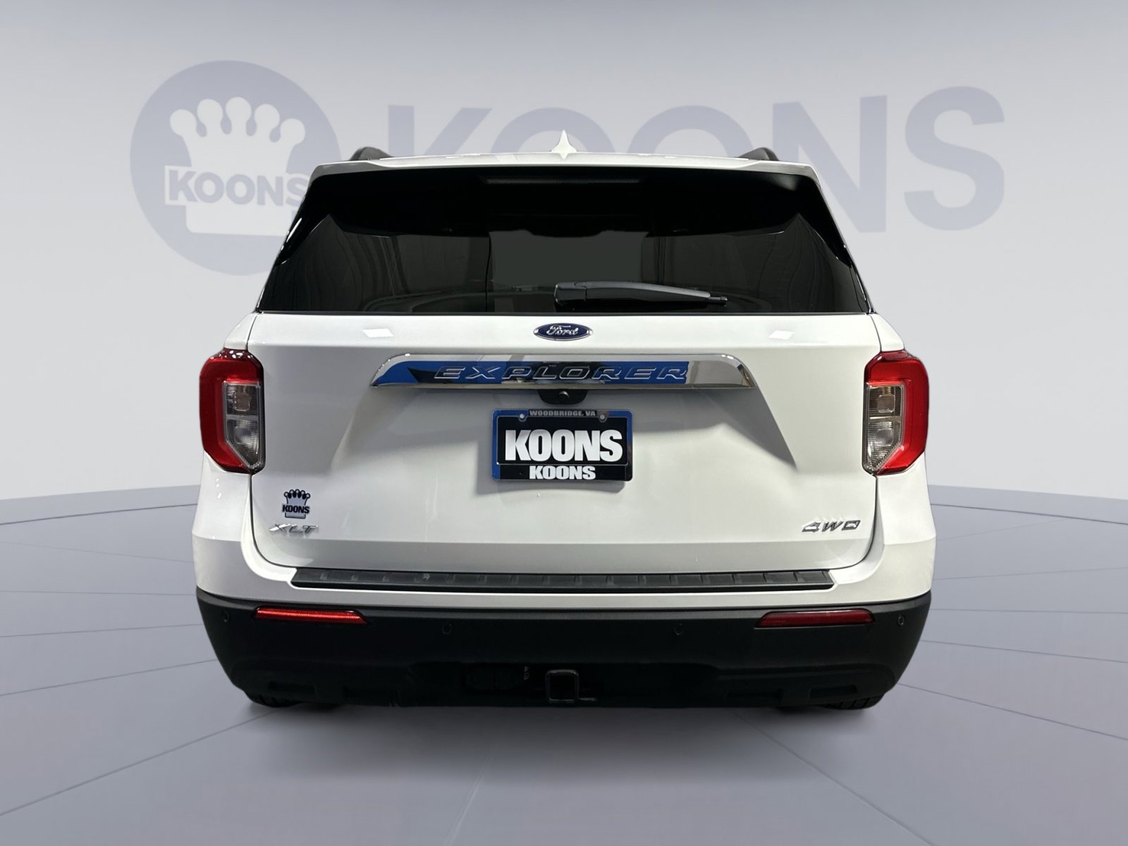 Used 2024 Ford Explorer XLT w/ Class IV Trailer Tow Package image 5