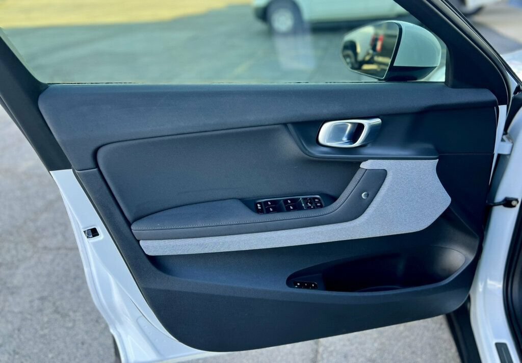 Used 2022 Polestar Polestar 2 w/ Pilot Package AWD/4WD image 11