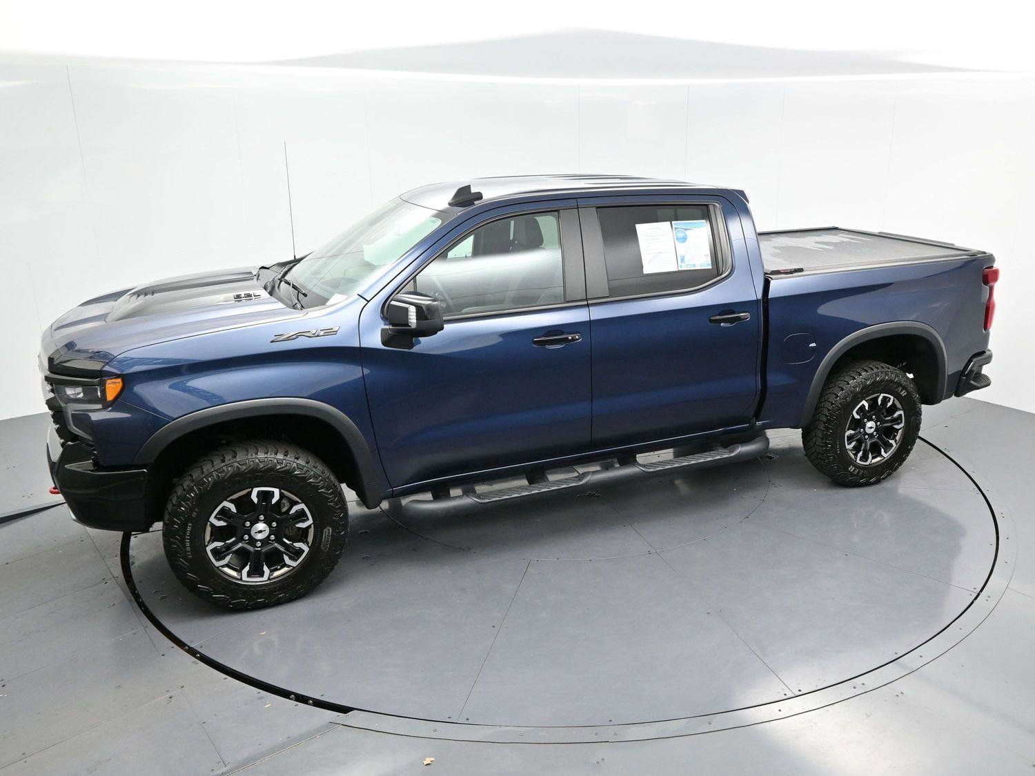 Used 2023 Chevrolet Silverado 1500 ZR2 w/ Technology Package image 41