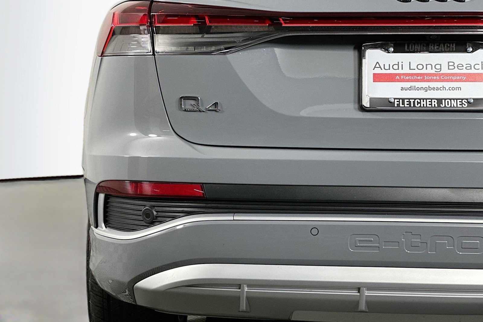 Used 2024 Audi Q4 e-tron Premium Plus w/ Premium Plus image 17