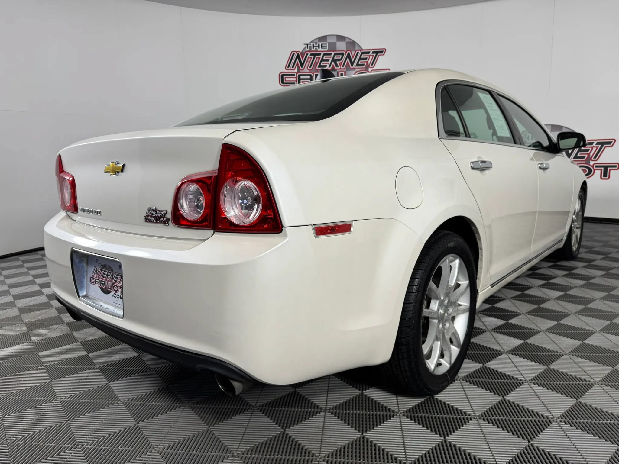 Used 2012 Chevrolet Malibu LTZ FWD image 26
