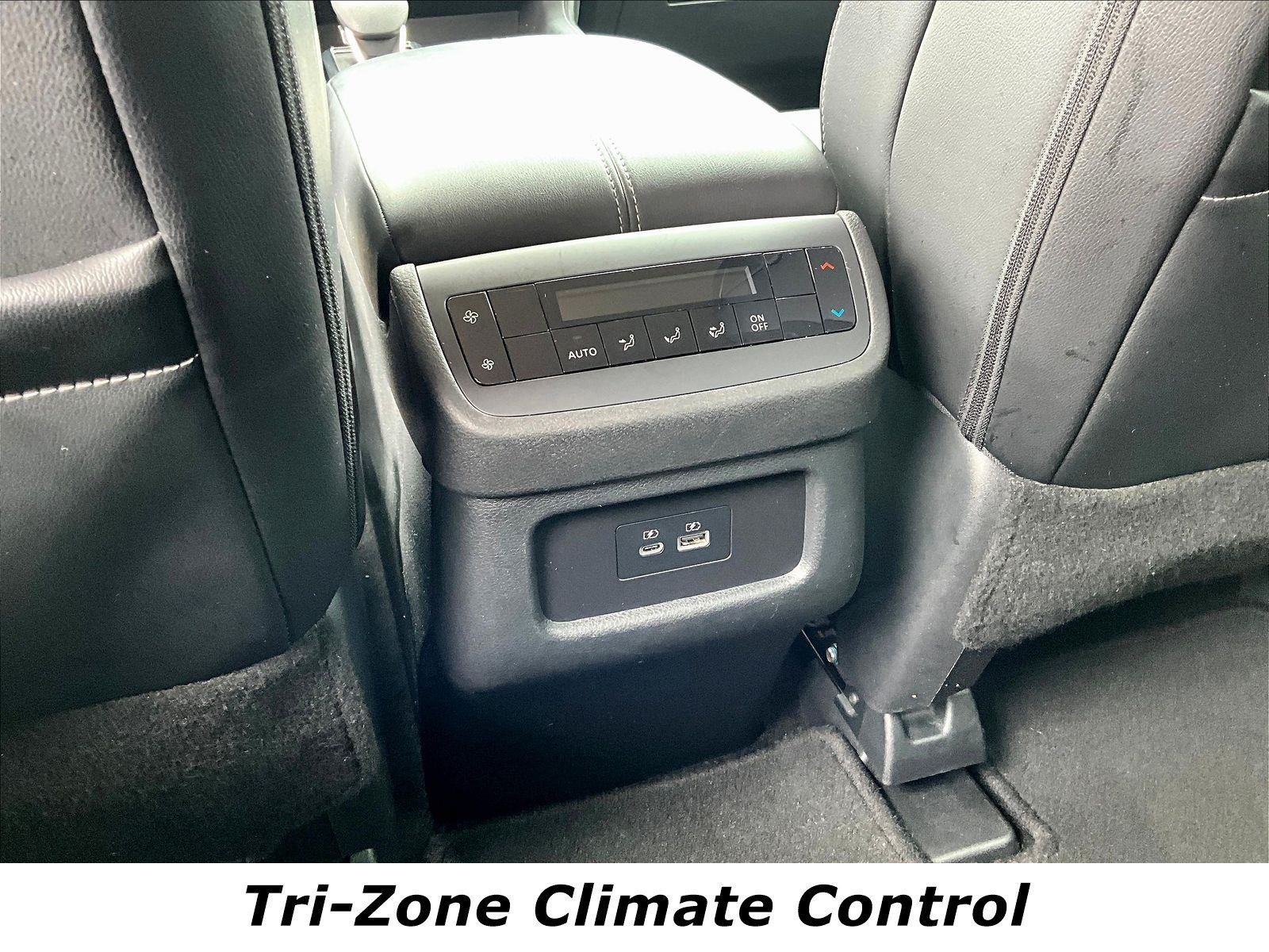 Certified 2024 Nissan Pathfinder SL AWD/4WD image 10