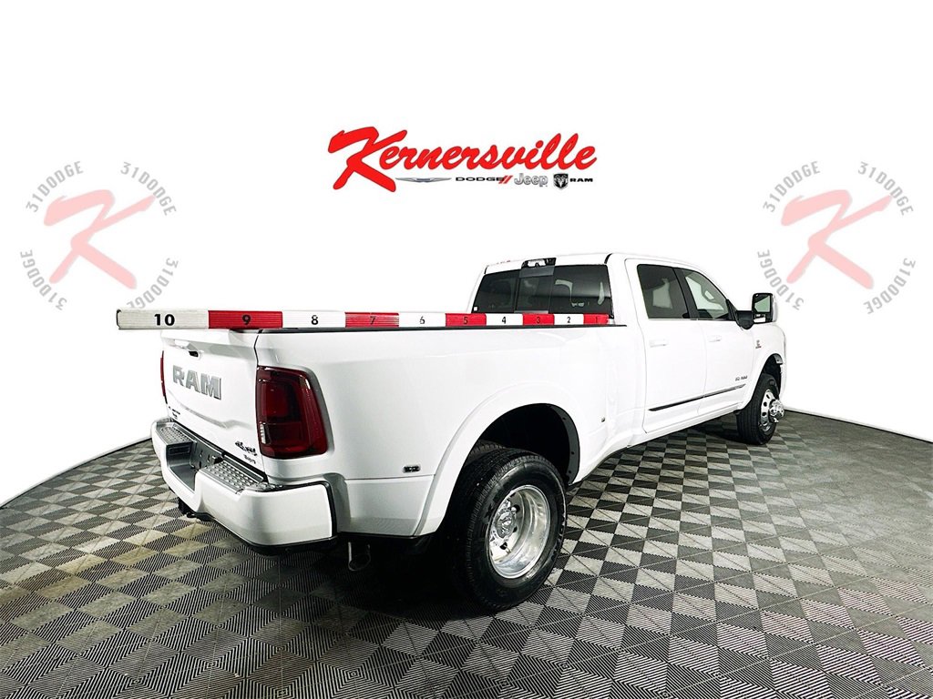 New 2026 RAM 3500 Limited w/ Towing Technology Group image 7
