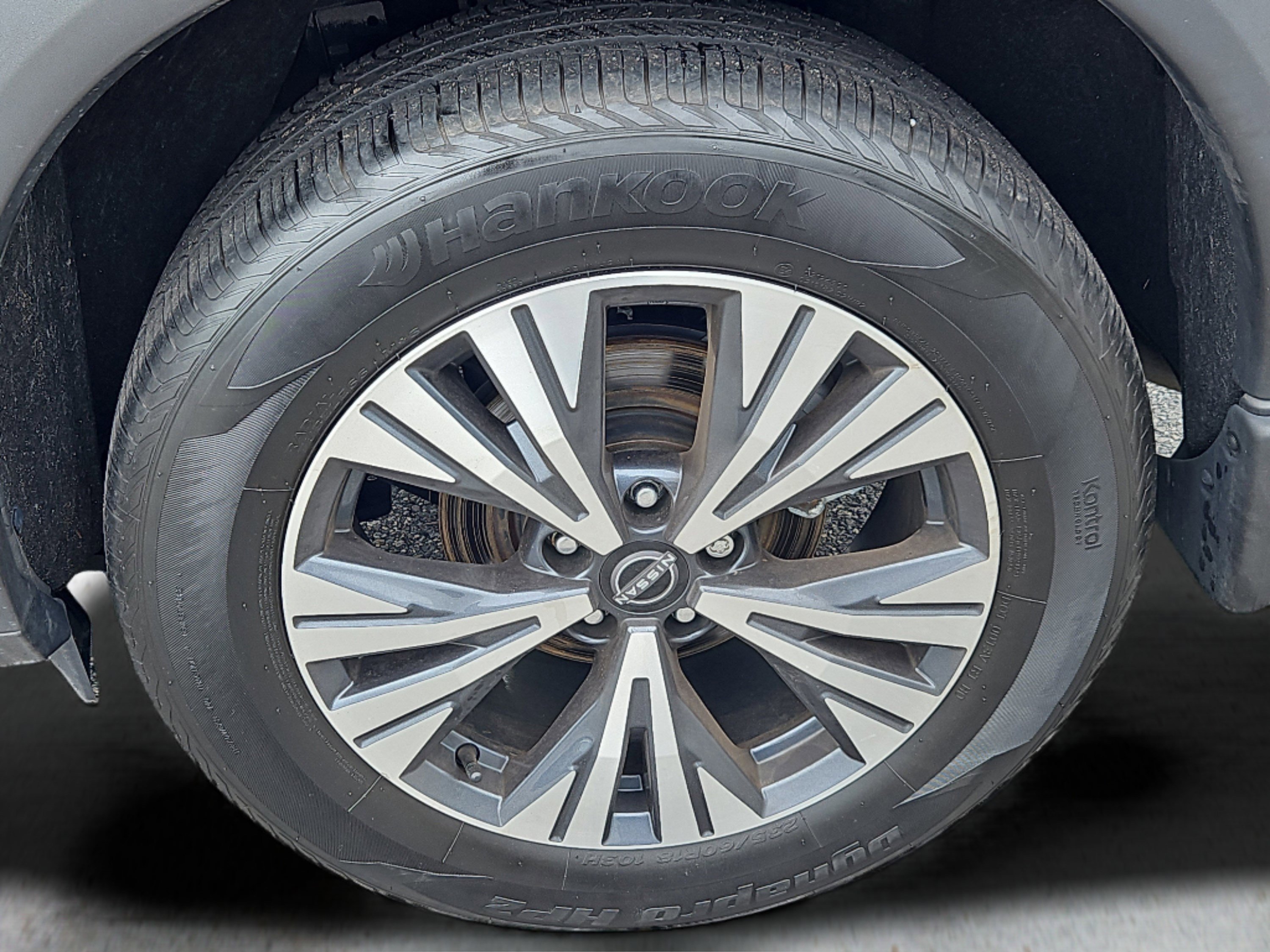 Used 2022 Nissan Rogue SV w/ SV Premium Package image 26