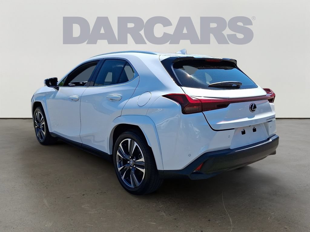 Used 2024 Lexus UX 250h AWD w/ Premium Package image 4
