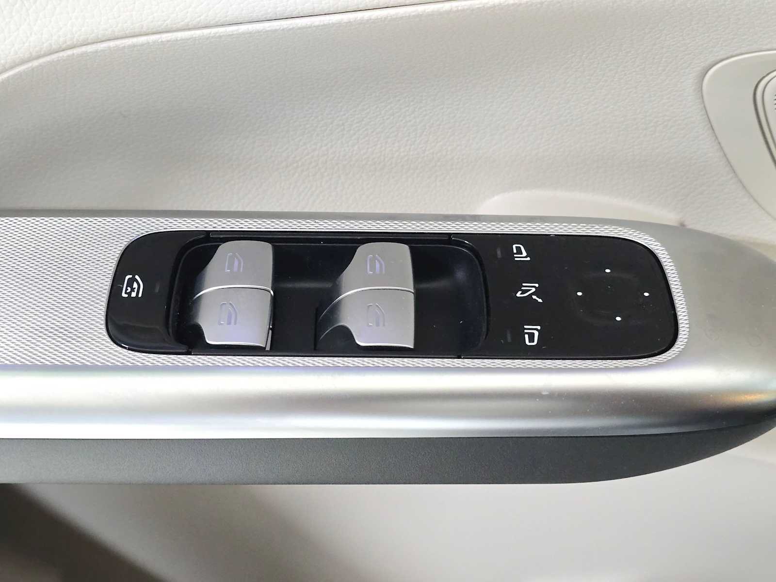 Certified 2026 Mercedes-Benz GLC 300 4MATIC image 25