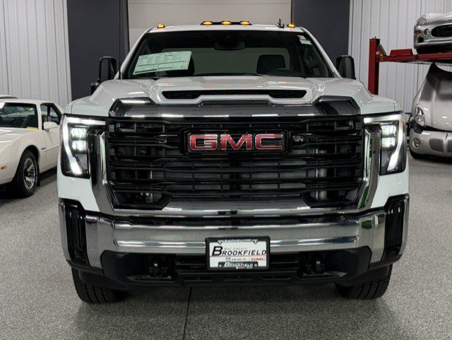 New 2026 GMC Sierra 2500 Pro w/ Convenience Package AWD/4WD image 6