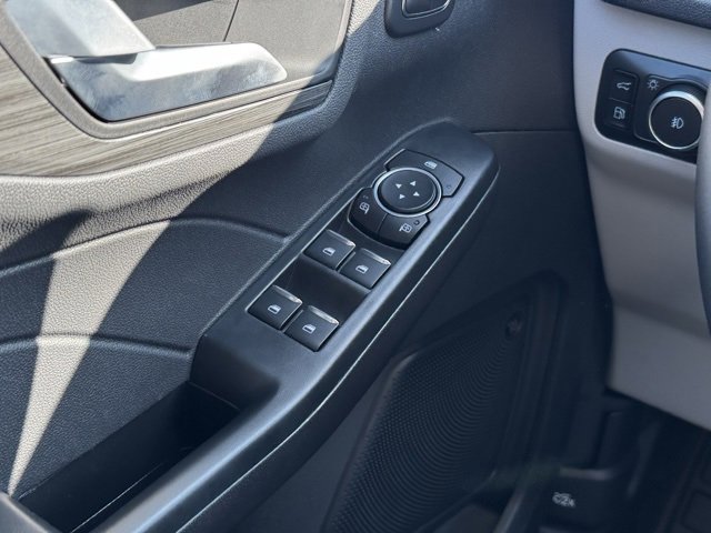 New 2025 Ford Escape SE w/ PHEV Premium Package image 21