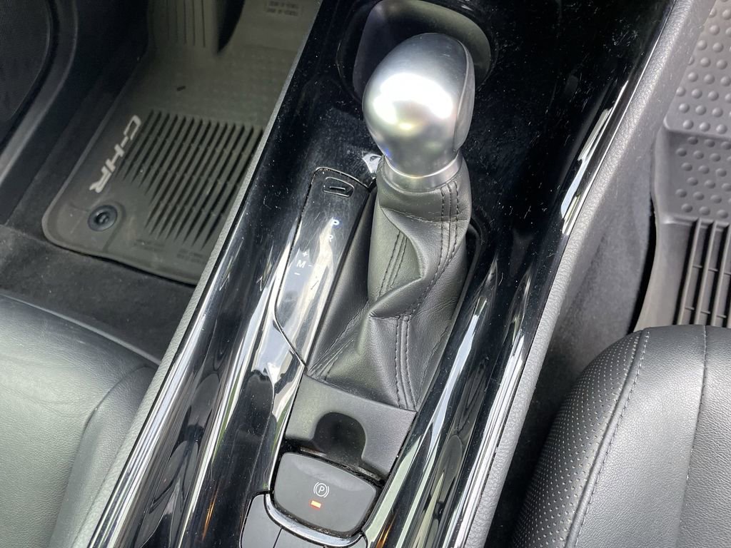 Used 2020 Toyota C-HR Limited image 25