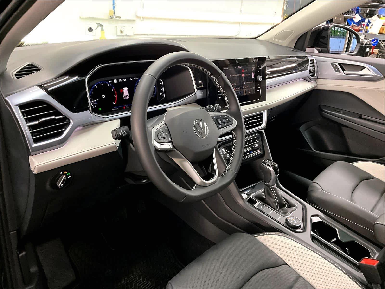 New 2026 Volkswagen Taos SEL AWD/4WD image 6