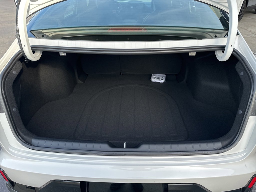 New 2025 Kia K4 GT-Line w/ GT-Line Premium Package image 18