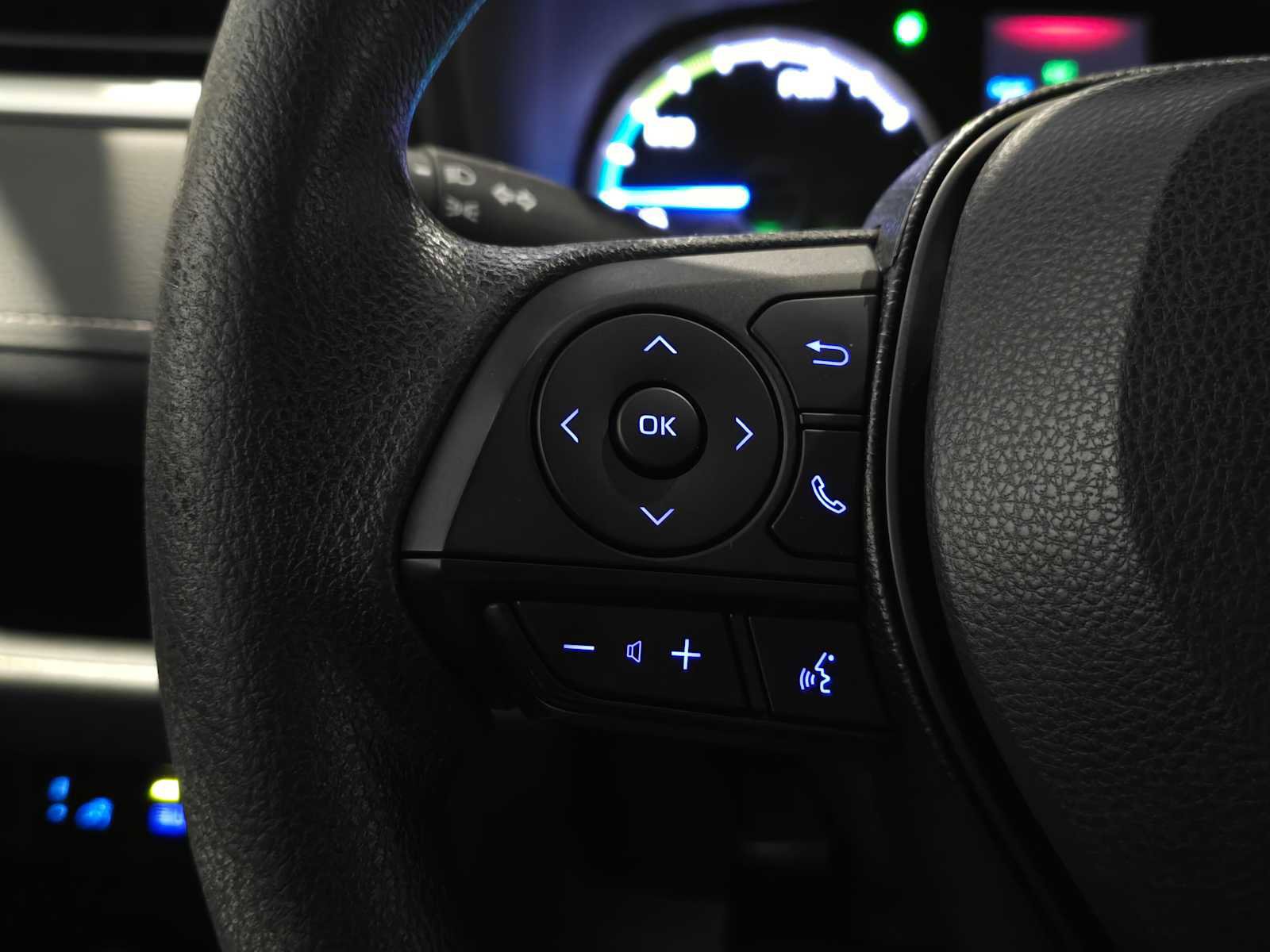 Used 2019 Toyota RAV4 LE image 30