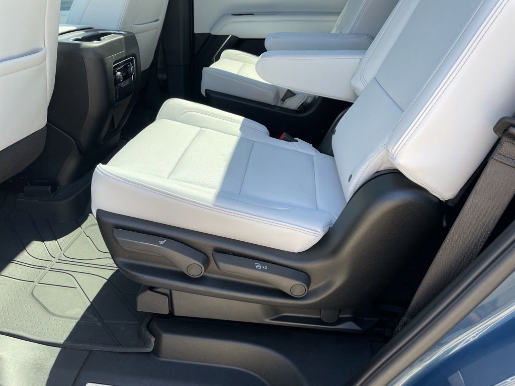 New 2026 Chevrolet Tahoe Premier w/ Sun And Tow Package AWD/4WD image 44