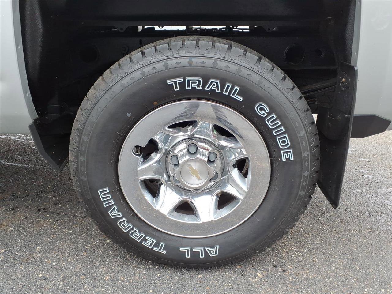 Used 2019 Chevrolet Silverado 1500 W/T AWD/4WD image 12