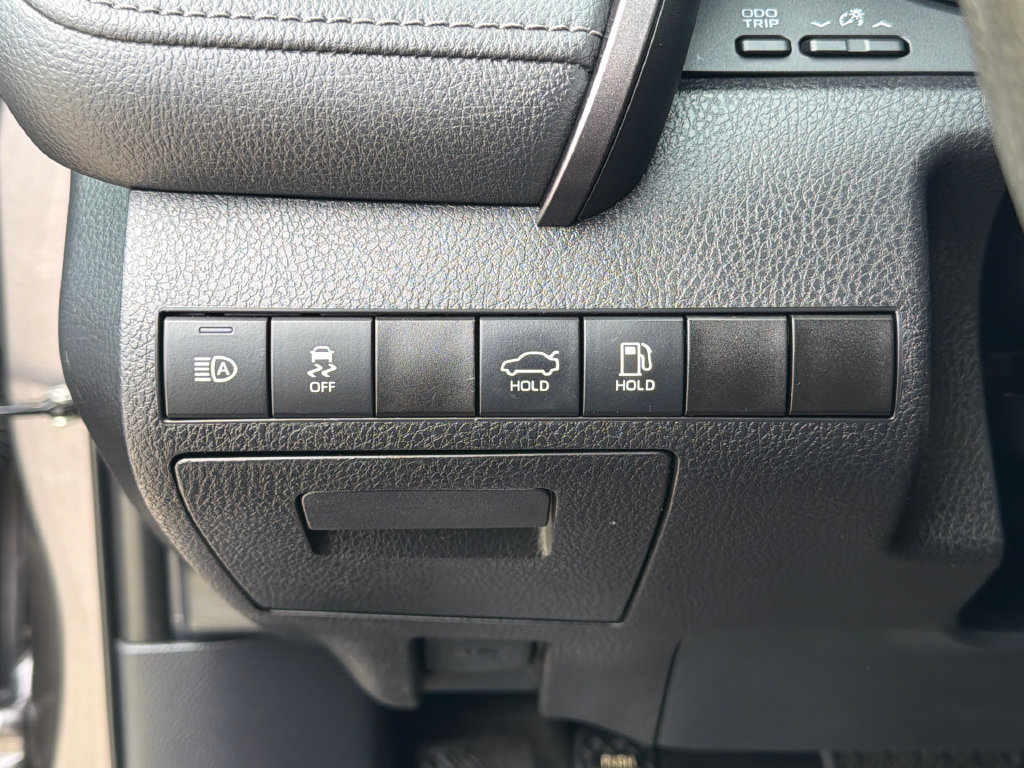 Used 2021 Toyota Camry LE FWD image 20