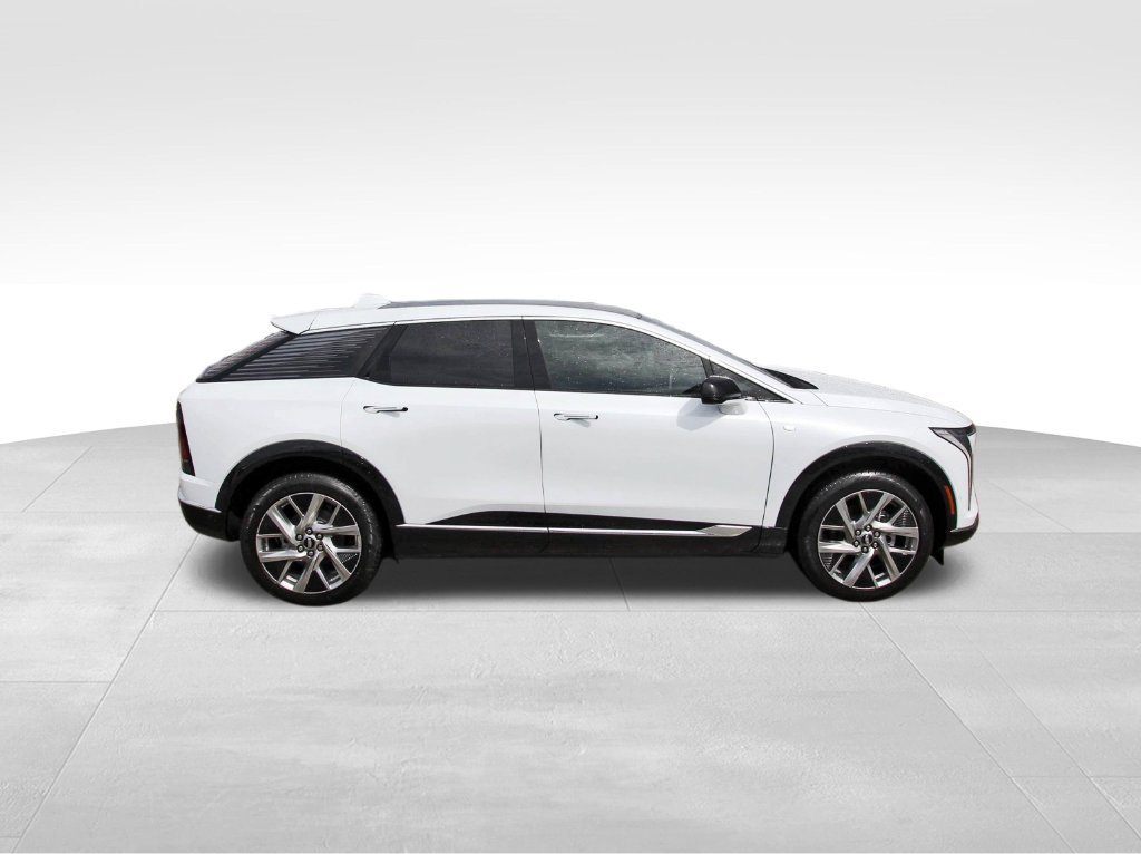 New 2027 Cadillac Optiq Luxury AWD/4WD image 5
