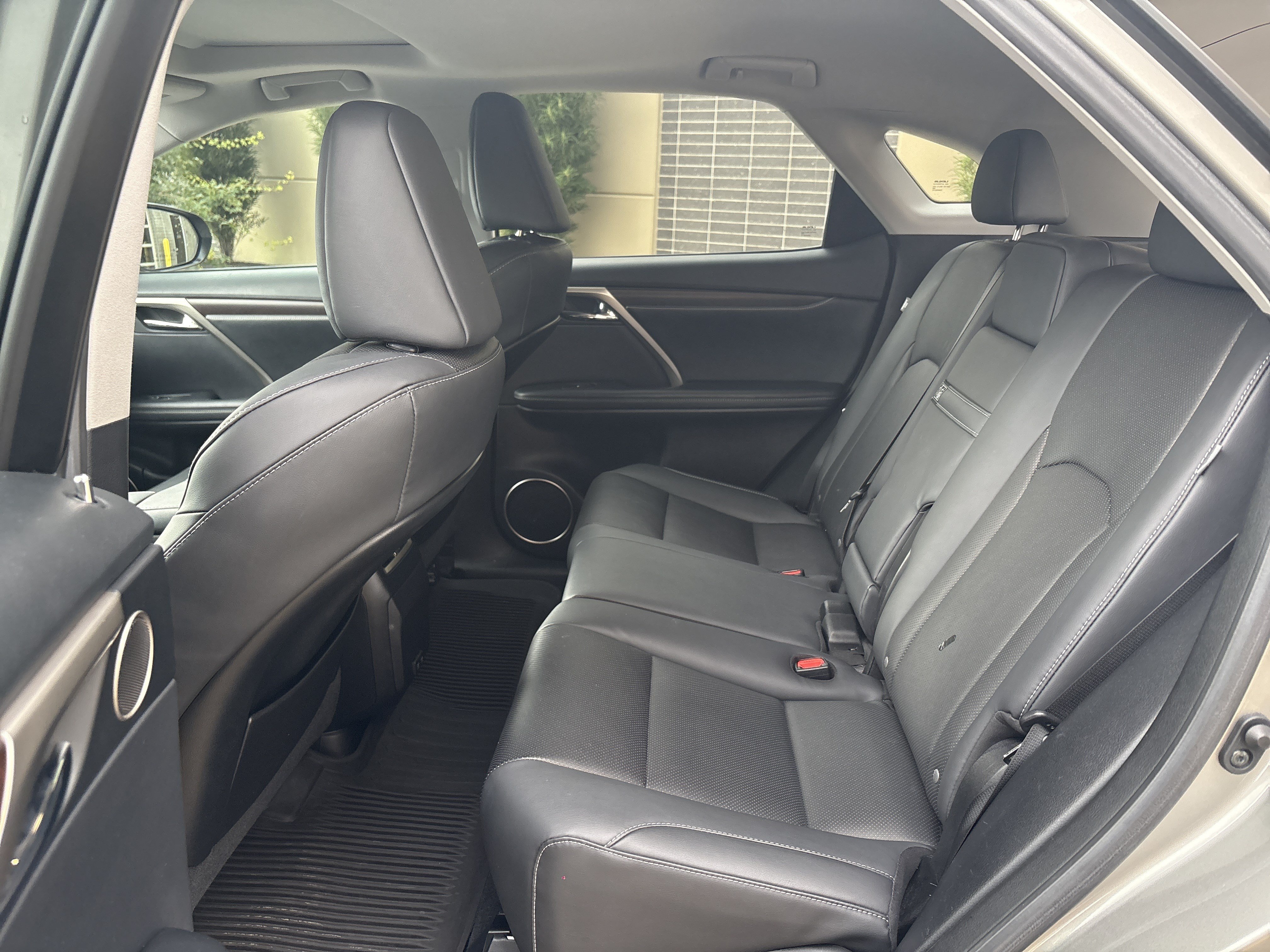 Certified 2022 Lexus RX 350 AWD w/ Premium Package image 31
