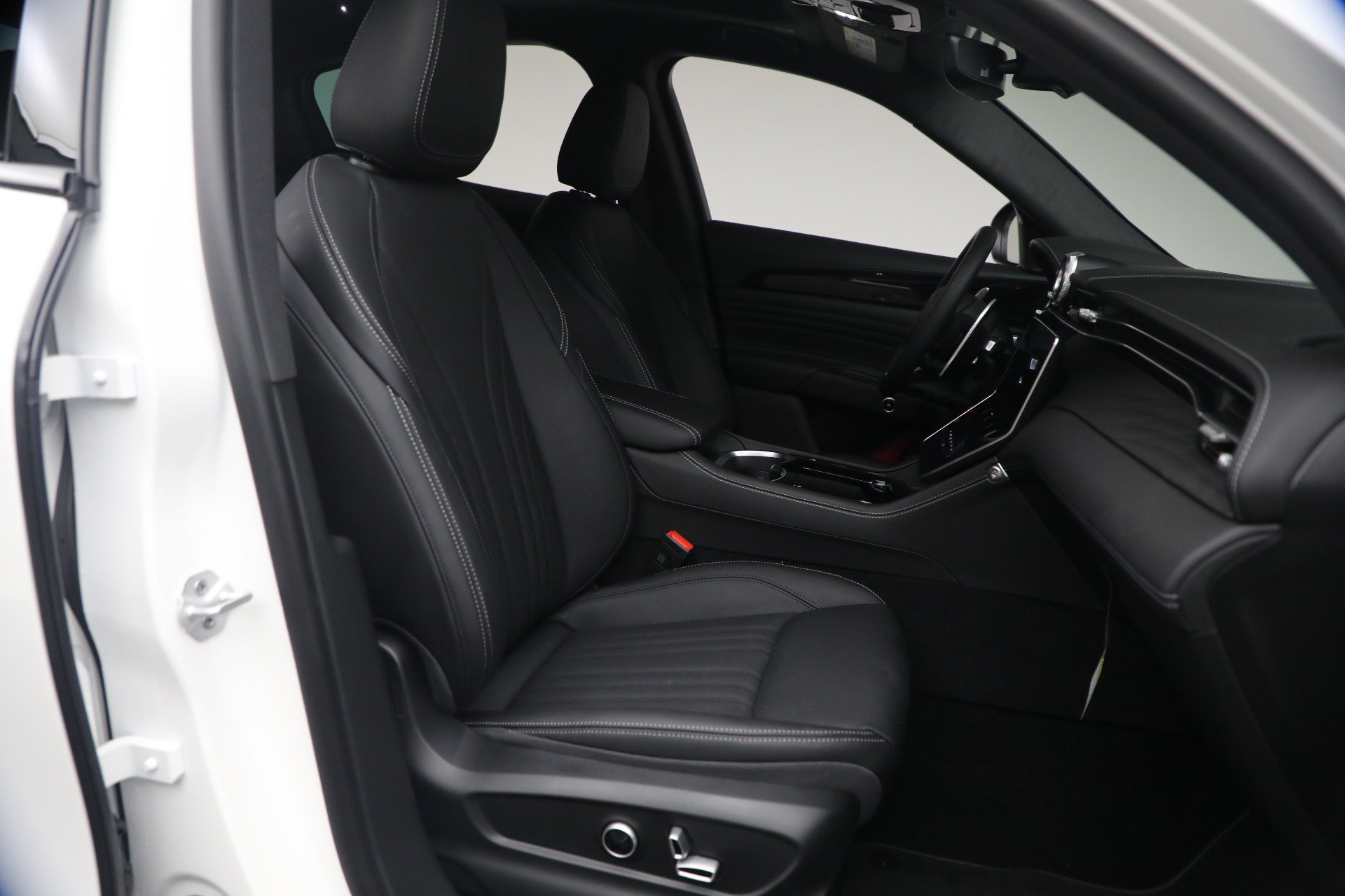 New 2026 Maserati Grecale Modena AWD/4WD image 16