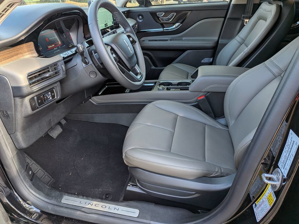 New 2026 Lincoln Corsair Reserve FWD image 13