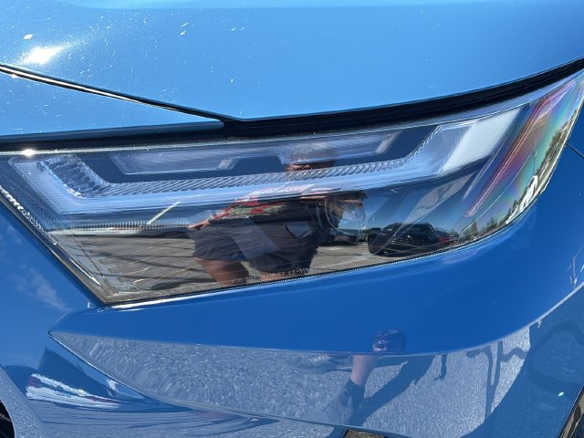 Used 2025 Toyota RAV4 XSE AWD/4WD image 26