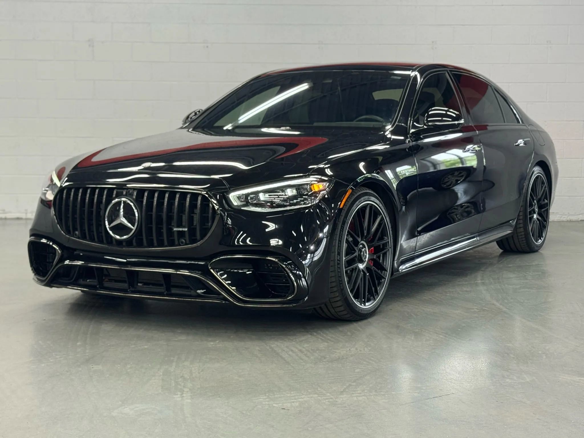 Used 2024 Mercedes-Benz S 63 AMG S image 1