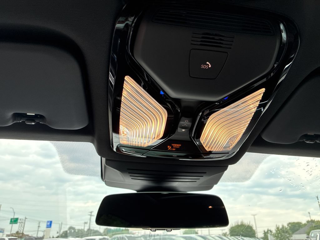 New 2027 BMW X6 M60i AWD/4WD image 16