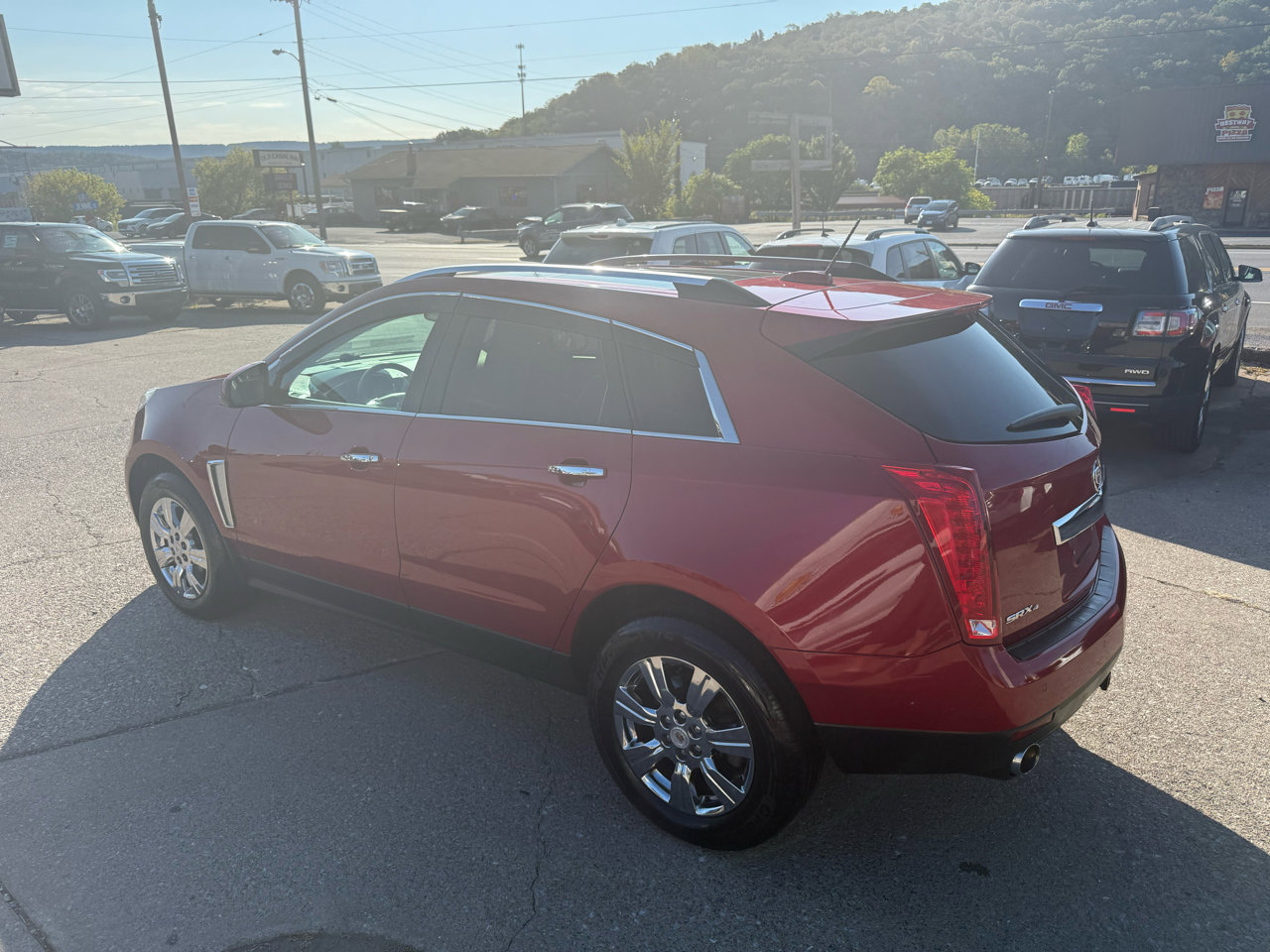 Used 2015 Cadillac SRX Luxury w/ Driver Awareness Package image 11