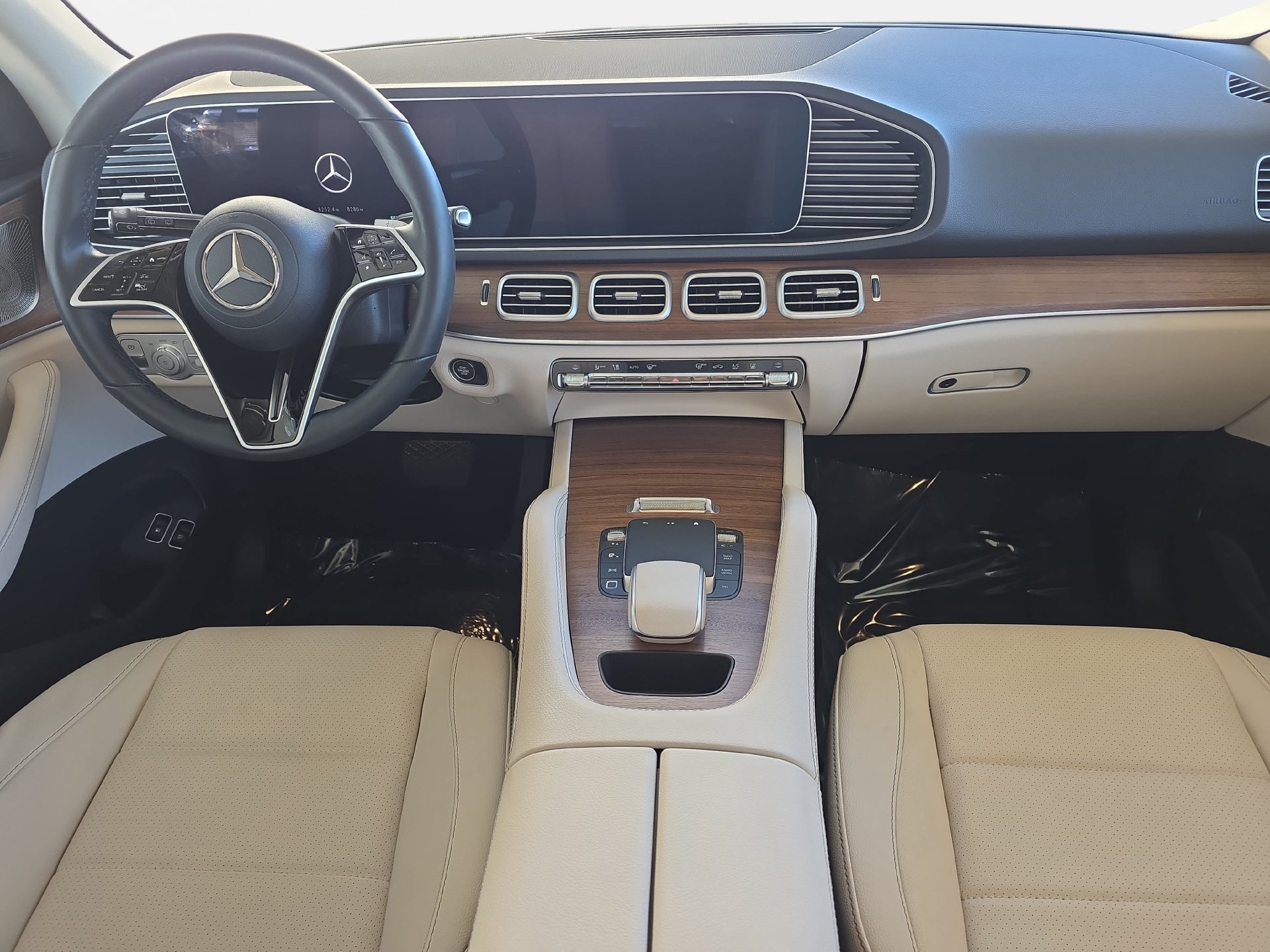 Used 2025 Mercedes-Benz GLE 450e 4MATIC image 7
