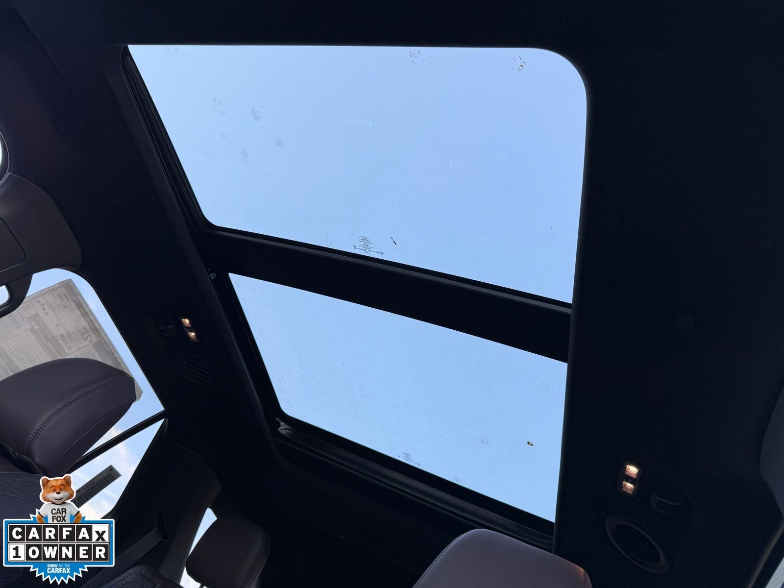 Used 2025 Ford Explorer Platinum w/ LUX Leather Package image 2