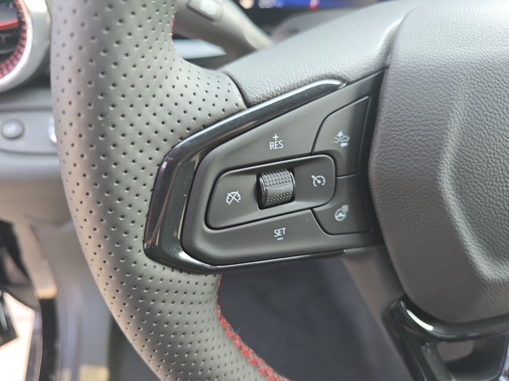 New 2026 Chevrolet Trax RS w/ Driver Confidence Package FWD image 25