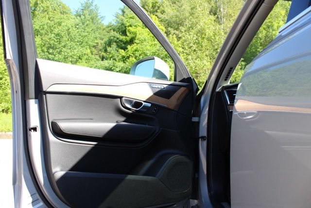 Certified 2023 Volvo XC90 B6 Plus w/ Protection Package Premier AWD/4WD image 23