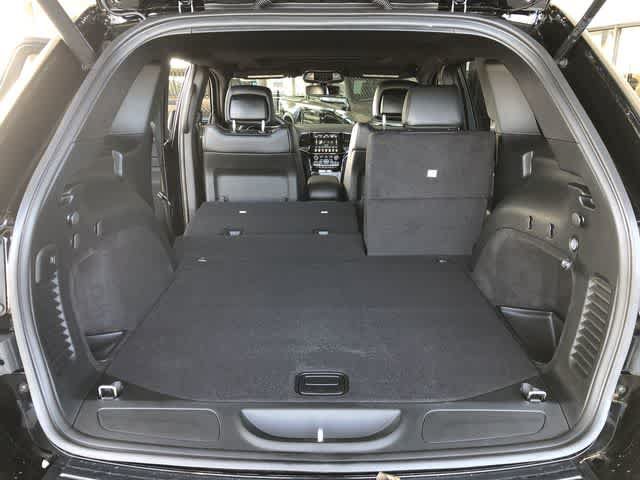 Used 2019 Jeep Grand Cherokee Altitude AWD/4WD image 30