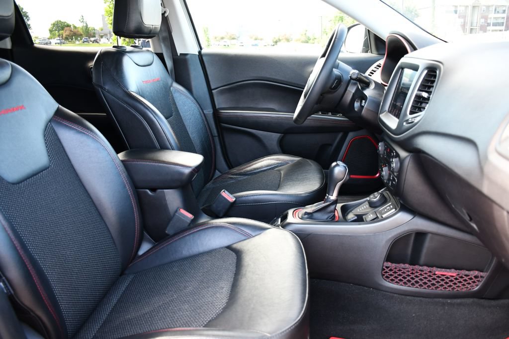 Used 2021 Jeep Compass Trailhawk AWD/4WD image 33