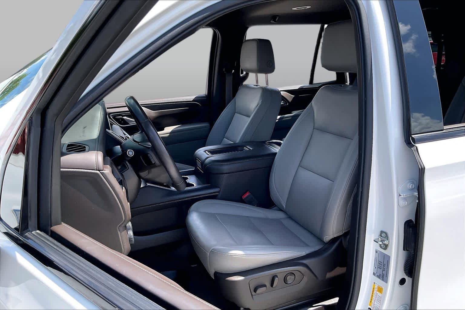 Used 2022 Chevrolet Tahoe Z71 AWD/4WD image 8