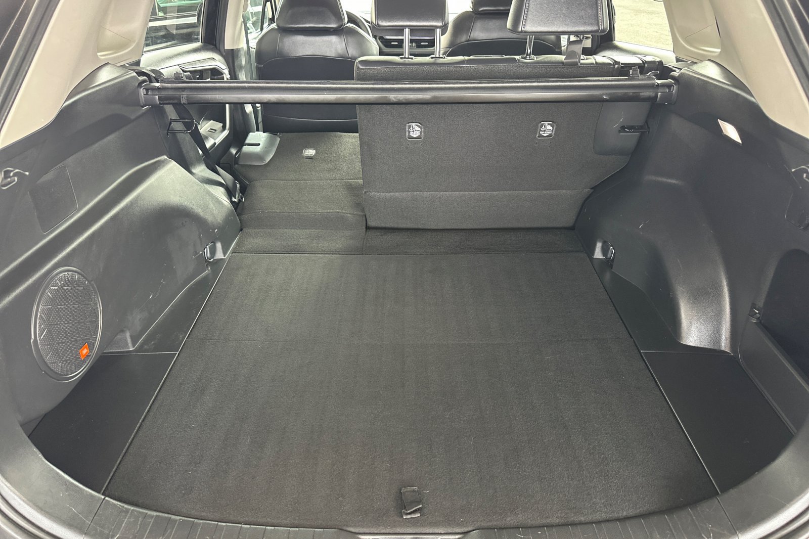 Used 2023 Toyota RAV4 XLE Premium FWD image 16