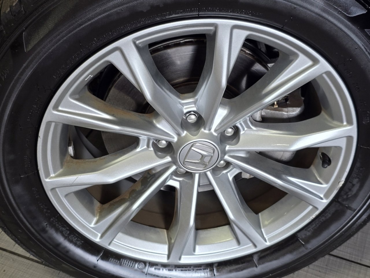 Used 2024 Honda CR-V EX image 10