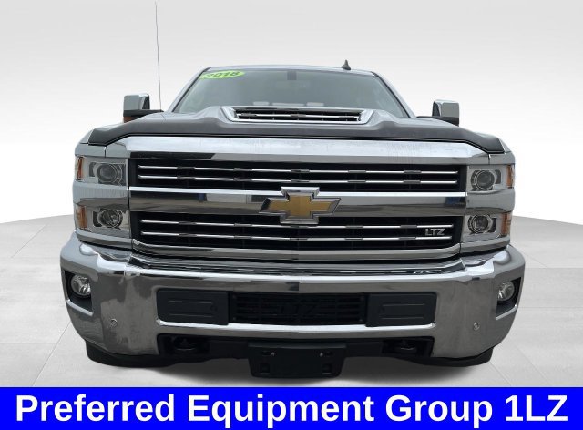 Used 2018 Chevrolet Silverado 2500 LTZ w/ Duramax Plus Package AWD/4WD image 8